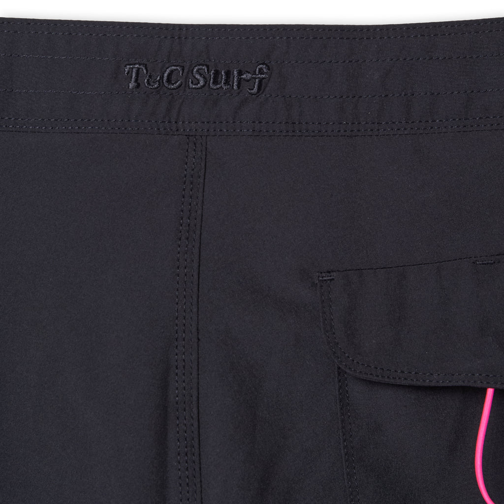 T&amp;C Surf Designs Modern Scalop 20'' Bshort-Black