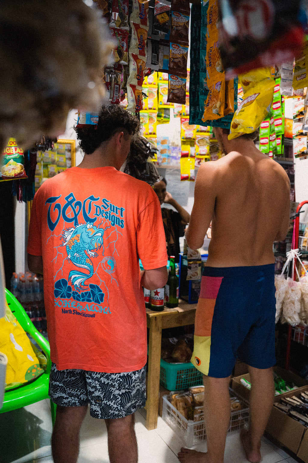 T-shirt de manga curta T&C Surf Designs Funco Koi - Vermelha (usada)