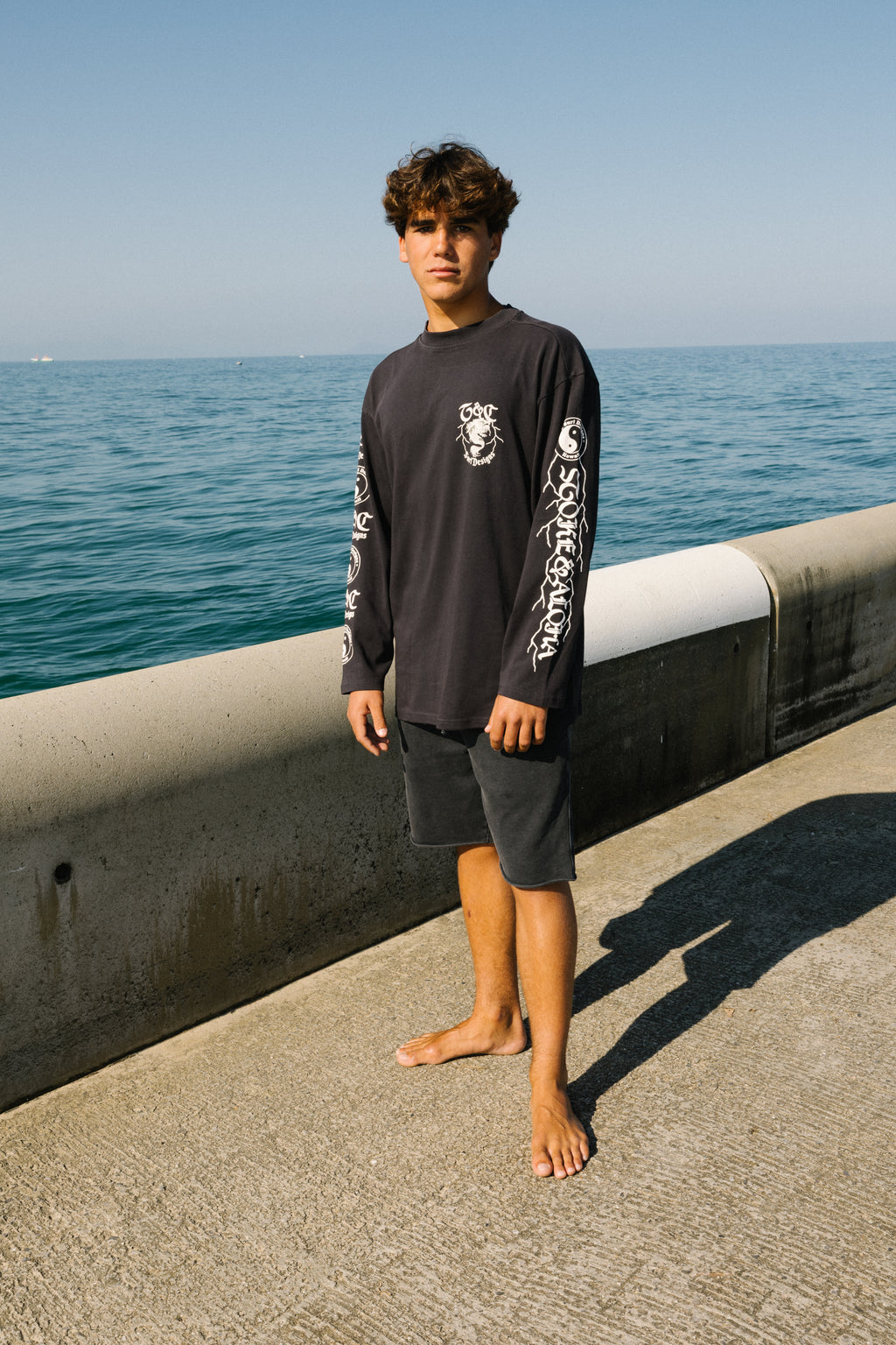 T-shirt de manga comprida T&C Surf Designs Koï Lightning - Preto Militar