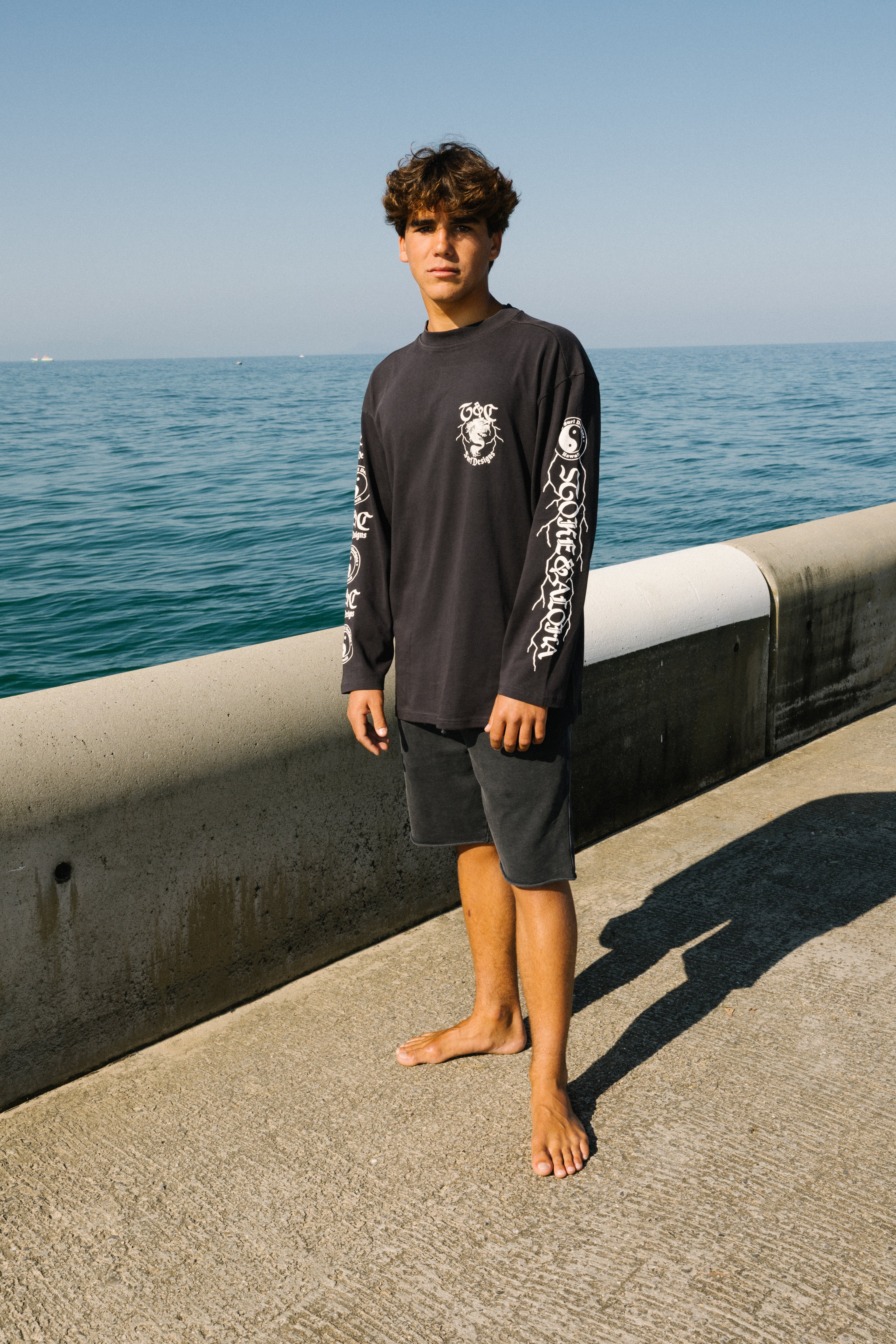 T-shirt de manga comprida T&C Surf Designs Koï Lightning - Preto Militar