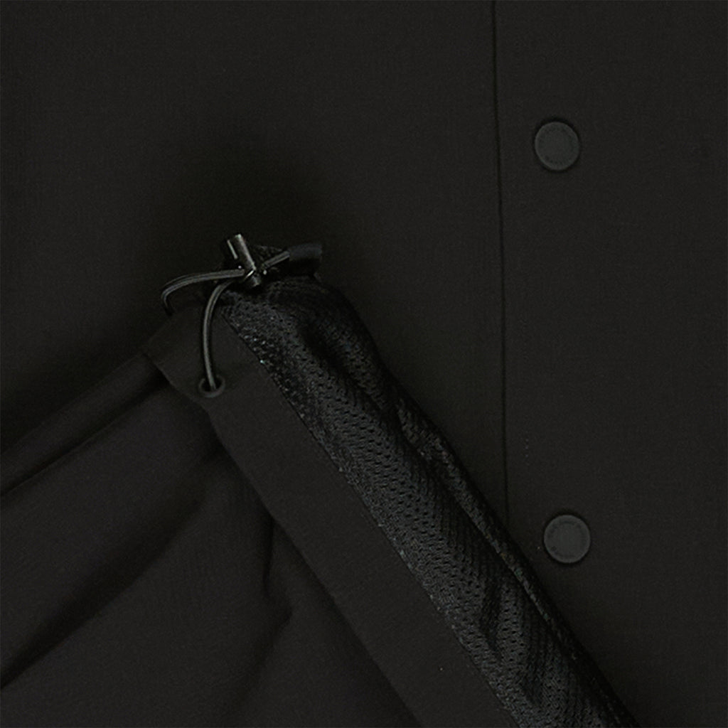 Casaco corta-vento com capuz em nylon da T&C Surf Designs - Preto